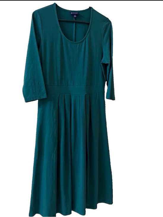 Jg Hook Dresses & Skirts - JG Hook size PM Teal Three-Quarter Sleeve Pleated Midi Dress